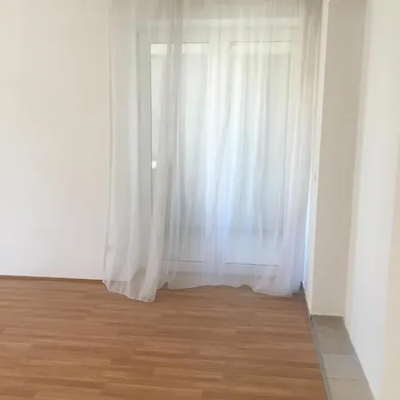 Apartament Rose Garden Διαμέρισμα *
